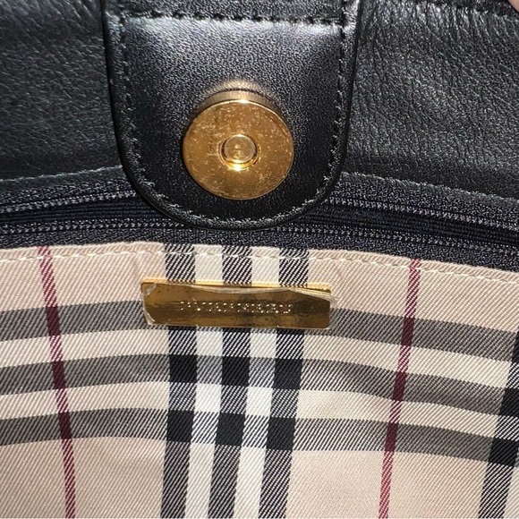 Burberry Black Leather Shoulder Bag with Plaid Pouch & Interior - Picture 6 of 8